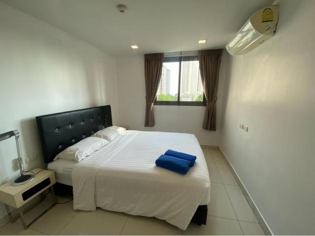 Laguna Bay 2 1-Bedroom Condo For Sale