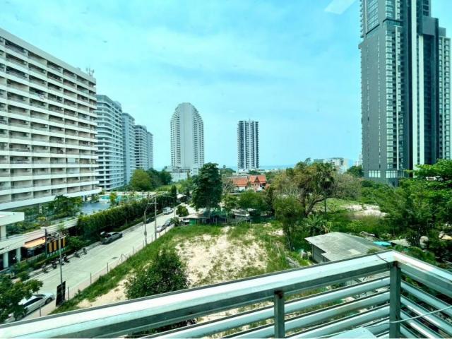 Laguna Bay 2 1-Bedroom Condo For Sale