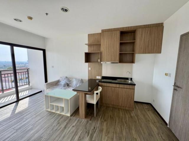 Treetops 1-Bedroom City View Condo / Vybavený byt s 1 ložnicí a výhledem na město