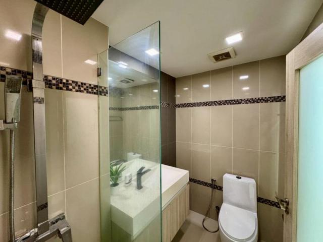 Studio with Sea and City Views / Vybavené studio s výhledem na moře a město