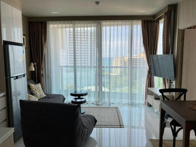 Spacious Corner Condo for Sale at The Cloud Pratumnak