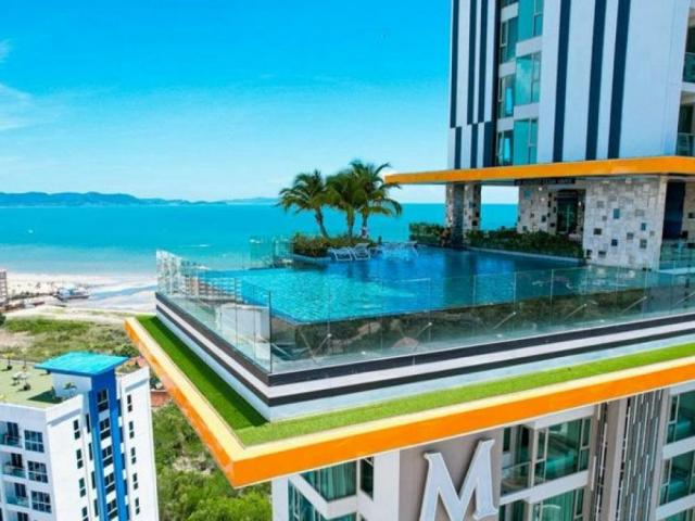 Luxury 1-Bedroom Sea View Condo, The Riviera Monaco