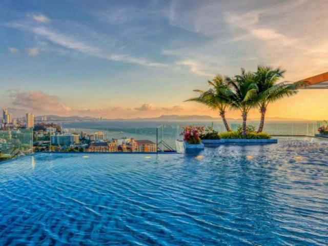 Luxury 1-Bedroom Sea View Condo, The Riviera Monaco