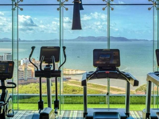 Luxury 1-Bedroom Sea View Condo, The Riviera Monaco