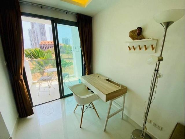 Club Royal 1-Bedroom Condo