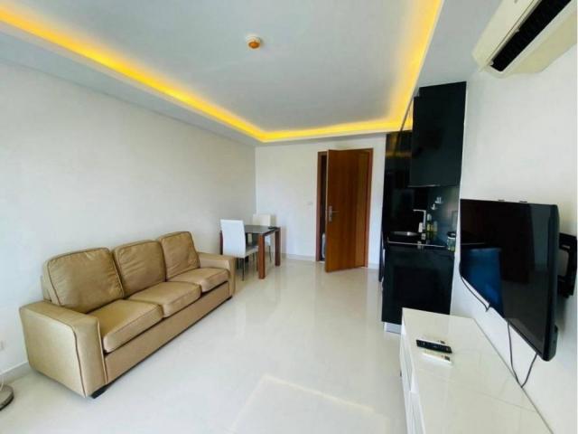 Club Royal 1-Bedroom Condo