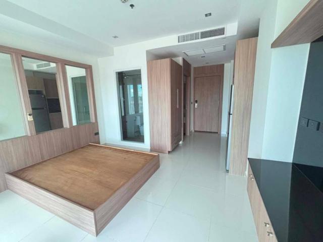 Studio Condo at Nam Talay Pattaya
