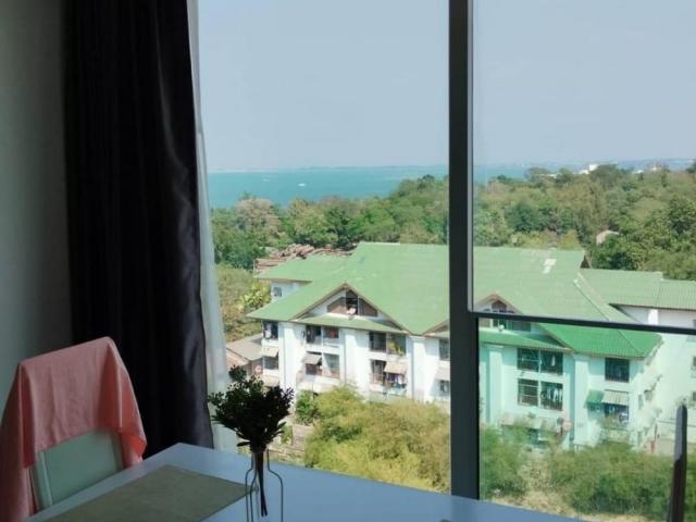 Club Royal 1-Bedroom Sea View Condo