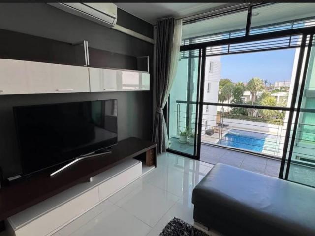 Spacious 3-Bedroom Condo at The Regent Kamala